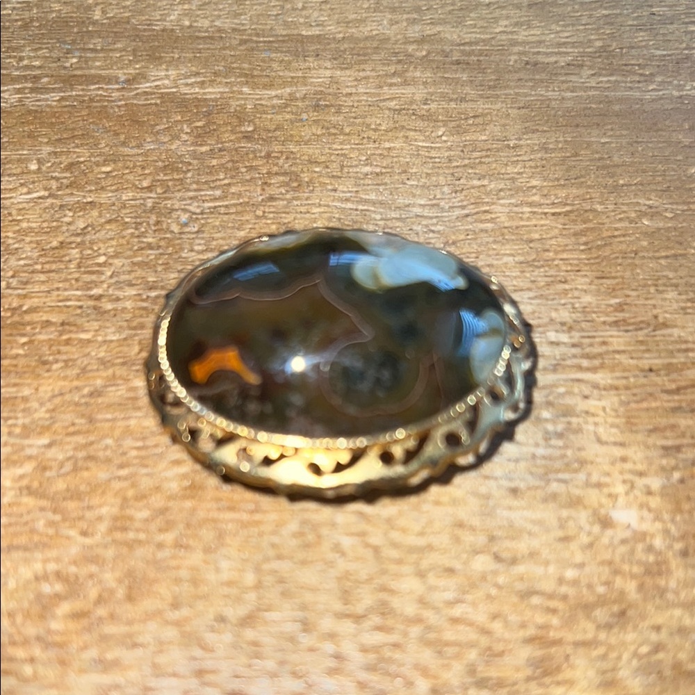 1970's Vintage Goldtone Brooch from Taiwan in Brocade Box Neutral Tones - Picture 3 of 6